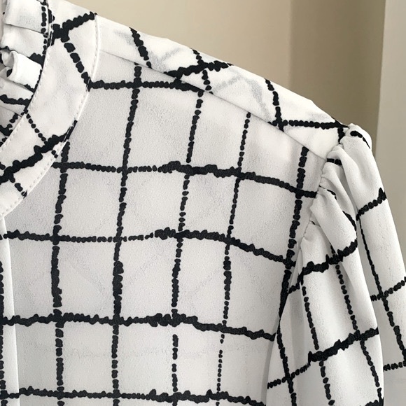 Karl Lagerfeld Paris size L plaid blouse - Picture 10 of 16